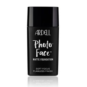Ardell Photo Face Matte Foundation - Dark 9.0